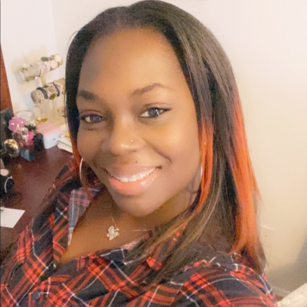 Meet your Posher, Laticia